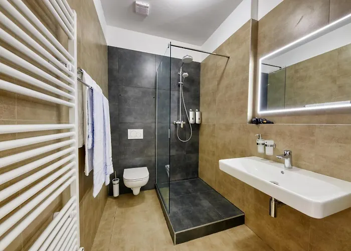 Lejlighed Ultimate Group Getaway - Three Of Everything! Bratislava